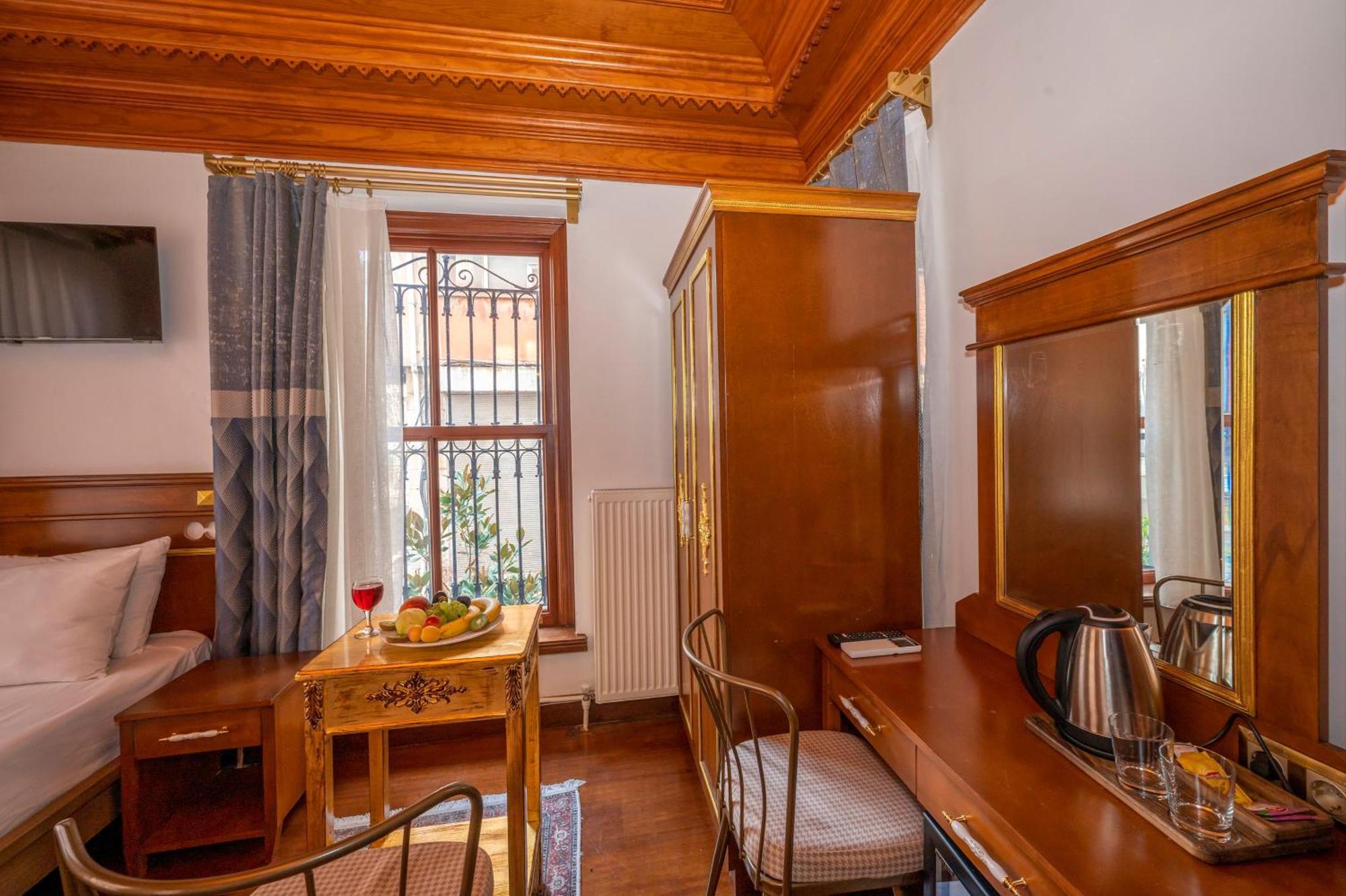 Hotel Valeria Antique 1892 à Istambul Extérieur photo